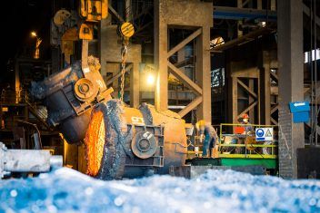 Menciptakan Peluang Baru Melalui Investasi pada Industri Smelter